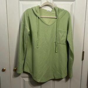 Morhuduck. Green hoodie. Size L.